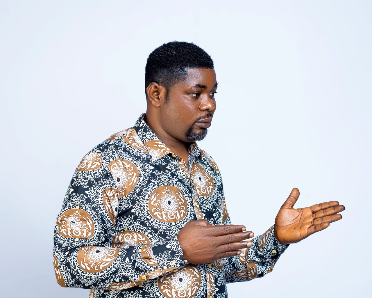 Julius Onoyumolo